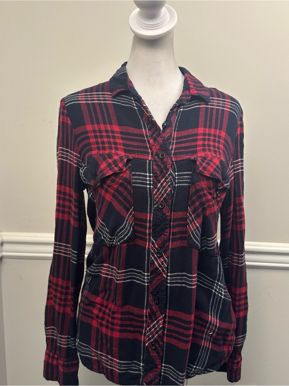 Zara Red and Black Plaid Button-Down Shirt M